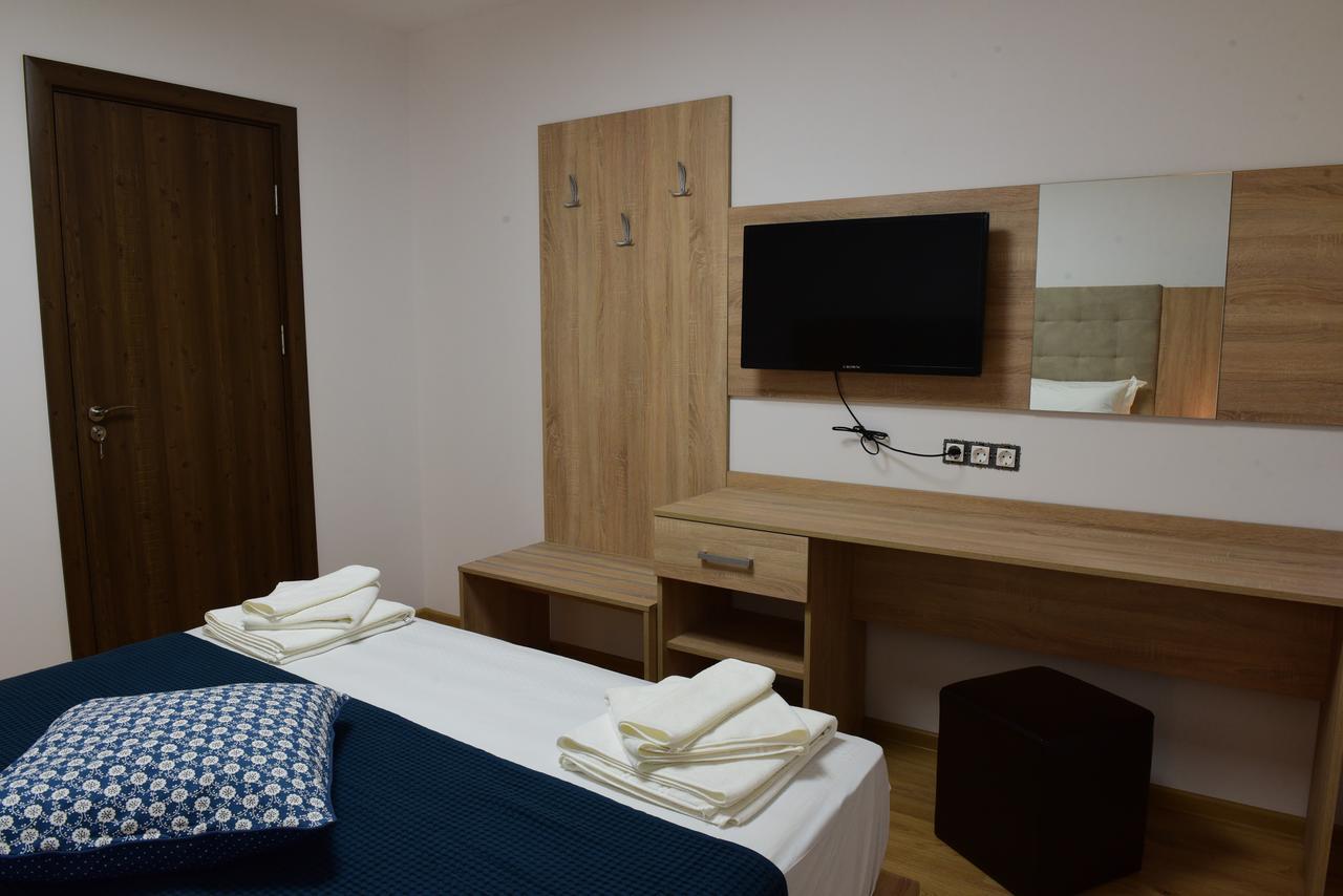 Hotel Active Apartments Tâgovişte Exterior foto